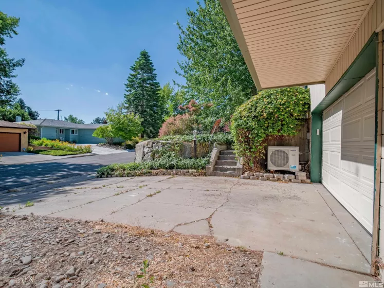 628 Highland St, Carson City, Nevada 89703, 3 Bedrooms Bedrooms, ,2 BathroomsBathrooms,Residential,For Sale,Highland St,240000447