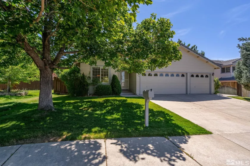 4702 Vista Mountain Ct, Sparks, Nevada 89436, 3 Bedrooms Bedrooms, ,2 BathroomsBathrooms,Residential,For Sale,Vista Mountain Ct,240011054