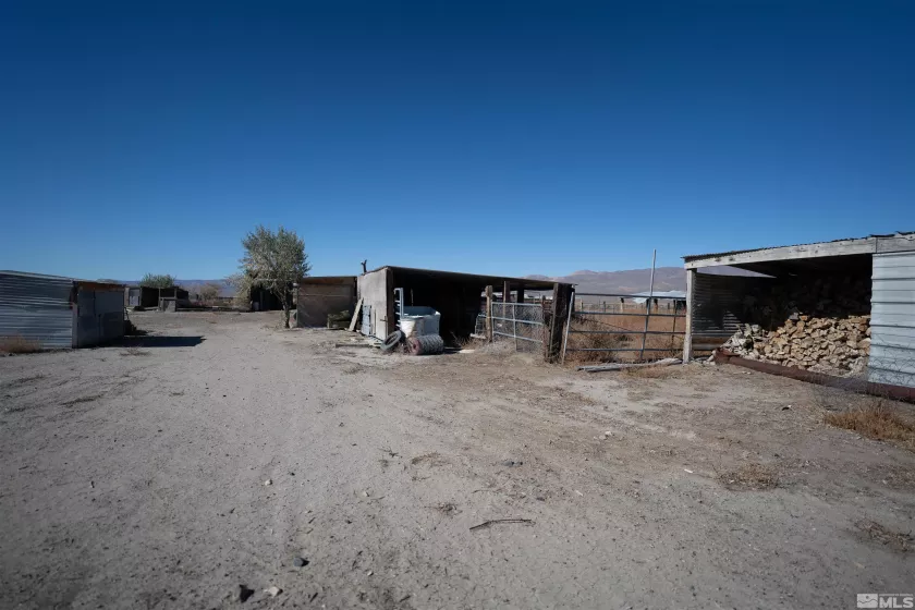 1505 Wagon Train Rd, Lovelock, Nevada 89419, 2 Bedrooms Bedrooms, ,1 BathroomBathrooms,Residential,For Sale,Wagon Train Rd,230012644