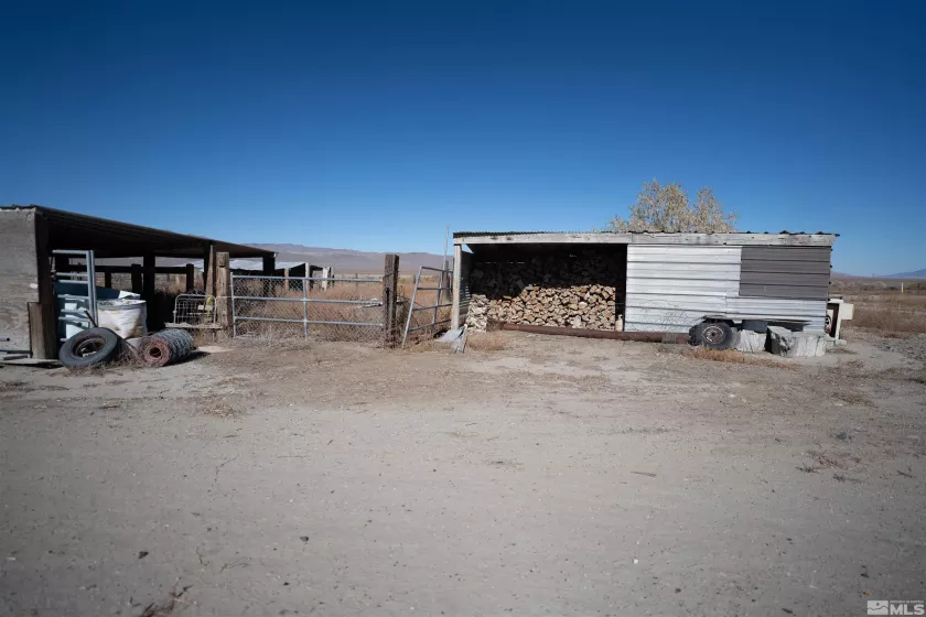 1505 Wagon Train Rd, Lovelock, Nevada 89419, 2 Bedrooms Bedrooms, ,1 BathroomBathrooms,Residential,For Sale,Wagon Train Rd,230012644