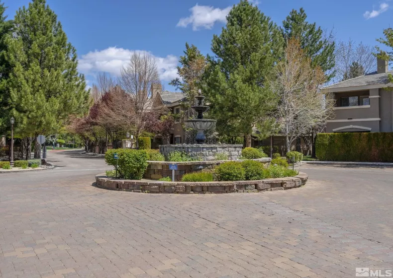 900 S Meadows Pkwy, Reno, Nevada 89521, 3 Bedrooms Bedrooms, ,2 BathroomsBathrooms,Residential,For Sale,S Meadows Pkwy,230012240