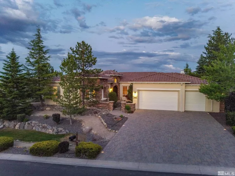 2982 Granite Pointe Drive, Reno, Nevada 89511, 4 Bedrooms Bedrooms, ,2 BathroomsBathrooms,Residential,For Sale,Granite Pointe Drive,240007071