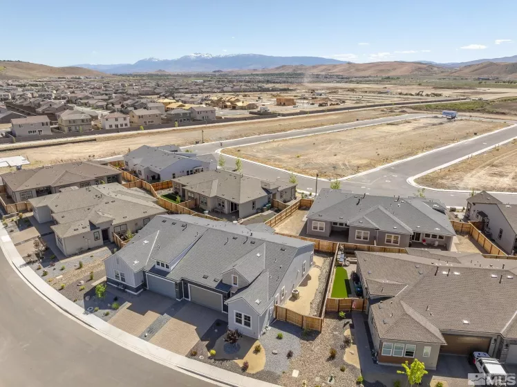 7337 Oakmont Lane, Sparks, Nevada 89436, 2 Bedrooms Bedrooms, ,2 BathroomsBathrooms,Residential,For Sale,Oakmont Lane,240006895