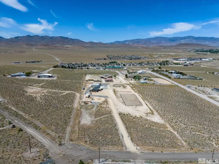 9 Valley View Dr., Fernley, Nevada 89408, 3 Bedrooms Bedrooms, ,2 BathroomsBathrooms,Residential,For Sale,Valley View Dr.,240006801