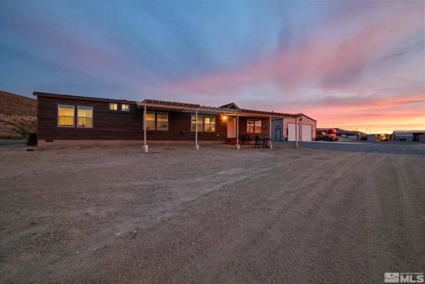 9 Valley View Dr., Fernley, Nevada 89408, 3 Bedrooms Bedrooms, ,2 BathroomsBathrooms,Residential,For Sale,Valley View Dr.,240006801