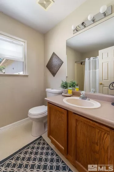 116 Ave De La Bleu De Clair, Sparks, Nevada 89434, 3 Bedrooms Bedrooms, ,2 BathroomsBathrooms,Residential,For Sale,Ave De La Bleu De Clair,240006241