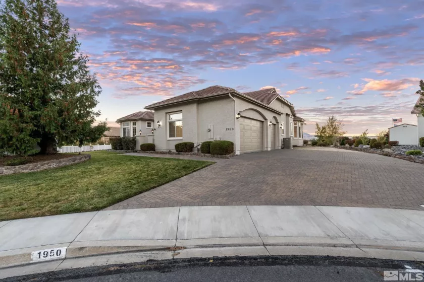 1950 Hidden Meadows Dr, Reno, Nevada 89502, 3 Bedrooms Bedrooms, ,2 BathroomsBathrooms,Residential,For Sale,Hidden Meadows Dr,240005703