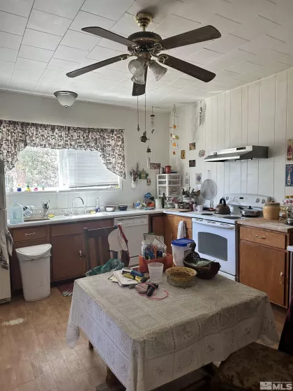 762 Brougher Ave, Tonopah, Nevada 89049, 2 Bedrooms Bedrooms, ,1 BathroomBathrooms,Residential,For Sale,Brougher Ave,240005600