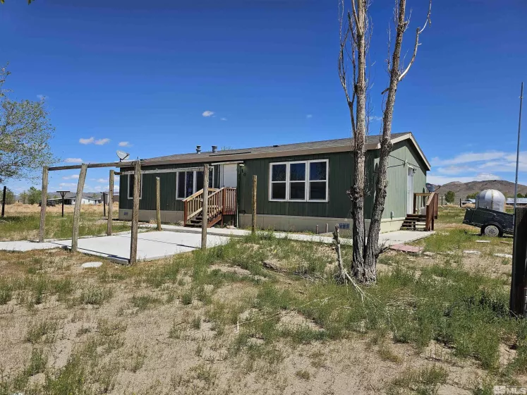 10 Holmes Court, Yerington, Nevada 89447, 3 Bedrooms Bedrooms, ,2 BathroomsBathrooms,Residential,For Sale,Holmes Court,240004694