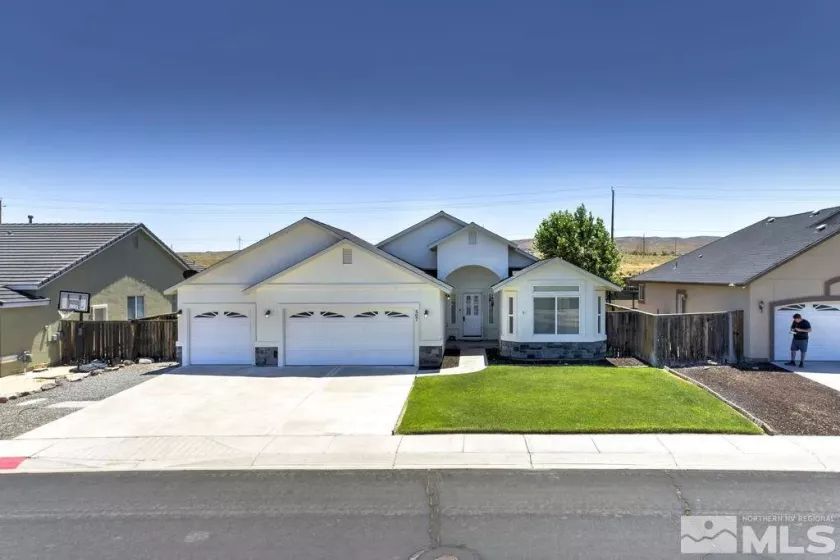 507 Wedge Lane, Fernley, Nevada 89408, 3 Bedrooms Bedrooms, ,2 BathroomsBathrooms,Residential,For Sale,Wedge Lane,240005445