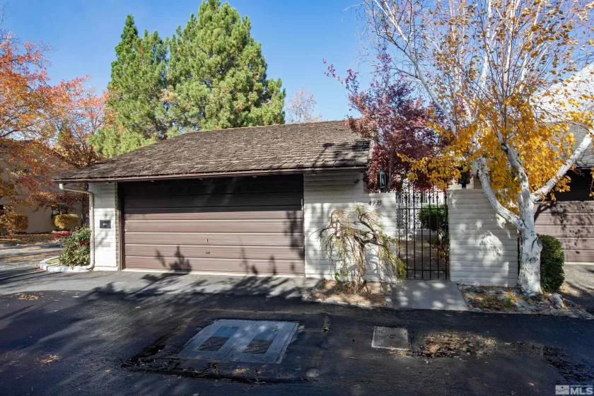 4935 Lakeridge Terrace West, Reno, Nevada 89509, 3 Bedrooms Bedrooms, ,3 BathroomsBathrooms,Residential,For Sale,Lakeridge Terrace West,240004233