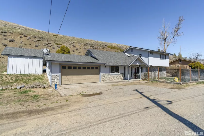 140 Cheyenne Dr, Reno, Nevada 89521, 3 Bedrooms Bedrooms, ,2 BathroomsBathrooms,Residential,For Sale,Cheyenne Dr,240004223