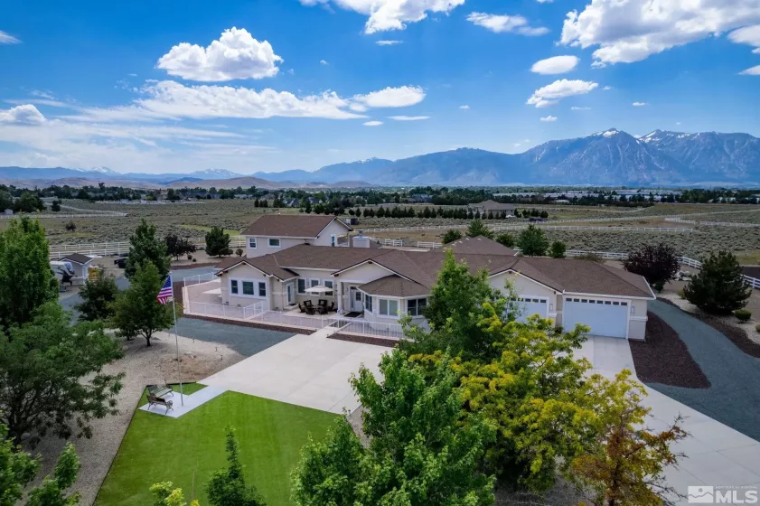 1827 Sterling Ranch Dr, Gardnerville, Nevada 89410, 4 Bedrooms Bedrooms, ,4 BathroomsBathrooms,Residential,For Sale,Sterling Ranch Dr,240004182