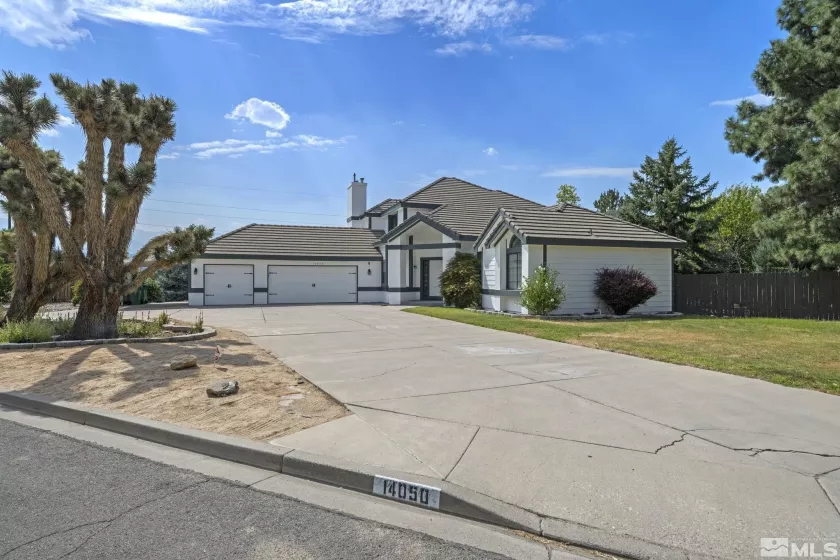 14050 Riata Circle, Reno, Nevada 89521, 4 Bedrooms Bedrooms, ,3 BathroomsBathrooms,Residential,For Sale,Riata Circle,240006180