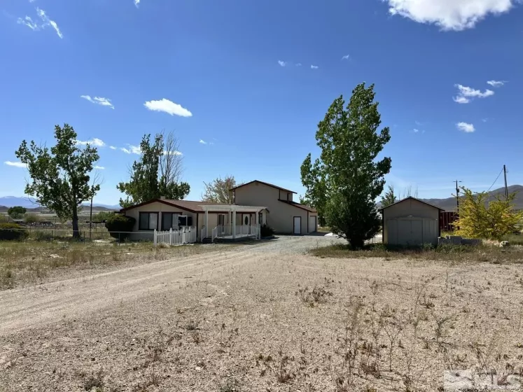 15 Mesa Dr, Yerington, Nevada 89447-9737, 3 Bedrooms Bedrooms, ,2 BathroomsBathrooms,Residential,For Sale,Mesa Dr,240005352