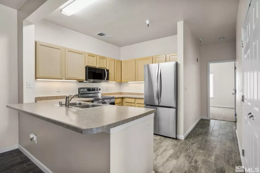 200 Talus Way #324, Reno, Nevada 89503, 4 Bedrooms Bedrooms, ,4 BathroomsBathrooms,Residential,For Sale,Talus Way #324,240006724