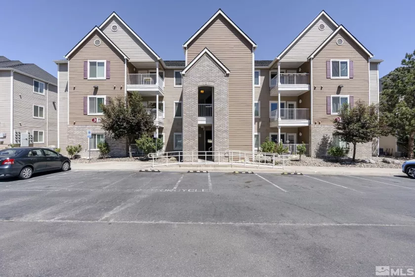 200 Talus Way #324, Reno, Nevada 89503, 4 Bedrooms Bedrooms, ,4 BathroomsBathrooms,Residential,For Sale,Talus Way #324,240006724