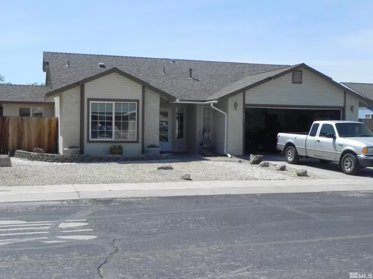 201 Fernwood Dr, Fernley, Nevada 89408, 3 Bedrooms Bedrooms, ,2 BathroomsBathrooms,Residential,For Sale,Fernwood Dr,240004427