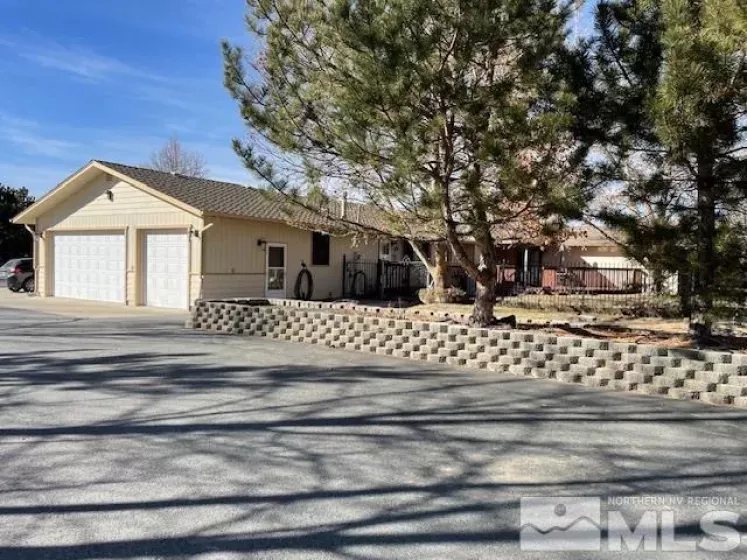 7550 Wingfield Springs, Sparks, Nevada 89436, 3 Bedrooms Bedrooms, ,2 BathroomsBathrooms,Residential,For Sale,Wingfield Springs,240003428