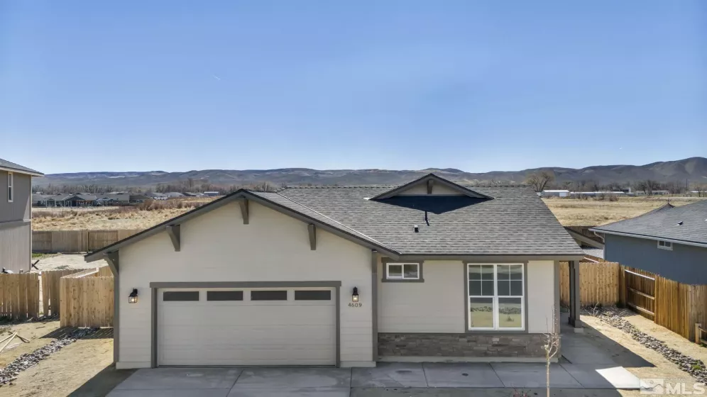 4609 Langdon St, Fernley, Nevada 89408, 3 Bedrooms Bedrooms, ,2 BathroomsBathrooms,Residential,For Sale,Langdon St,240003795