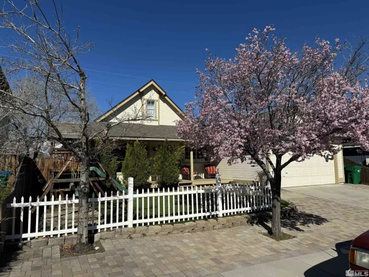 3917 Quinn Dr, Carson City, Nevada 89701, 3 Bedrooms Bedrooms, ,3 BathroomsBathrooms,Residential,For Sale,Quinn Dr,240003441