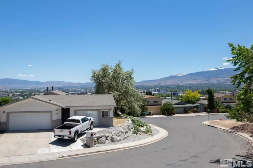 3179 Achilles Dr, Reno, Nevada 89512, 3 Bedrooms Bedrooms, ,2 BathroomsBathrooms,Residential,For Sale,Achilles Dr,240006929