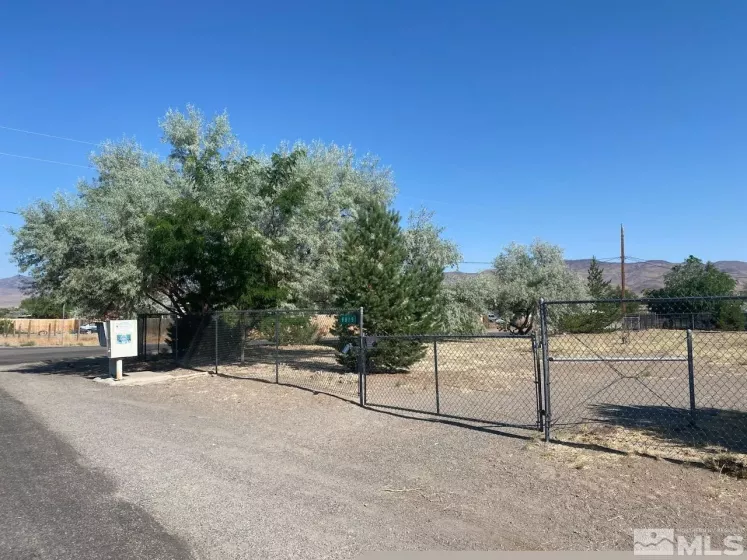 8815 Zuni Way, Stagecoach, Nevada 89429, 3 Bedrooms Bedrooms, ,2 BathroomsBathrooms,Residential,For Sale,Zuni Way,240002814