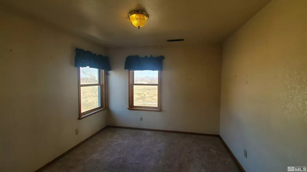 20 Pit Road, Wellington, Nevada 89444, 5 Bedrooms Bedrooms, ,3 BathroomsBathrooms,Residential,For Sale,Pit Road,240002918