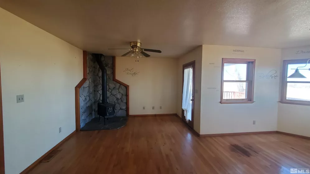 20 Pit Road, Wellington, Nevada 89444, 5 Bedrooms Bedrooms, ,3 BathroomsBathrooms,Residential,For Sale,Pit Road,240002918