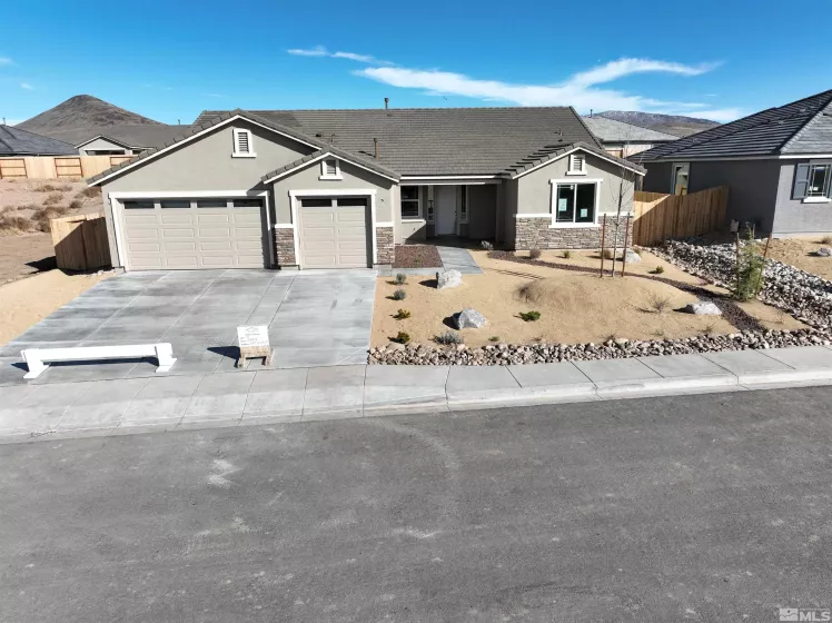 2312 Hickory Drive, Sparks, Nevada 89441, 4 Bedrooms Bedrooms, ,3 BathroomsBathrooms,Residential,For Sale,Hickory Drive,230012102