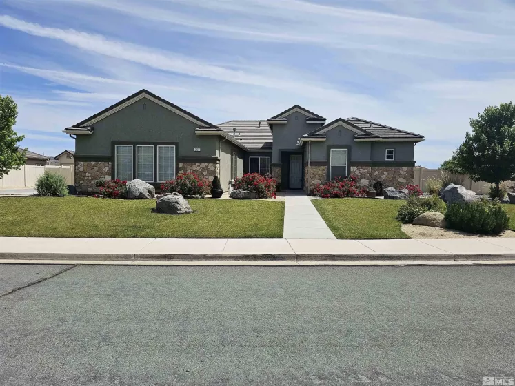 260 Serenade Drive, Sparks, Nevada 89441, 5 Bedrooms Bedrooms, ,3 BathroomsBathrooms,Residential,For Sale,Serenade Drive,240002646