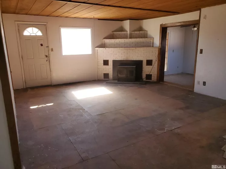 215 9th St, Hawthorne, Nevada 89415, 2 Bedrooms Bedrooms, ,2 BathroomsBathrooms,Residential,For Sale,9th St,240002608