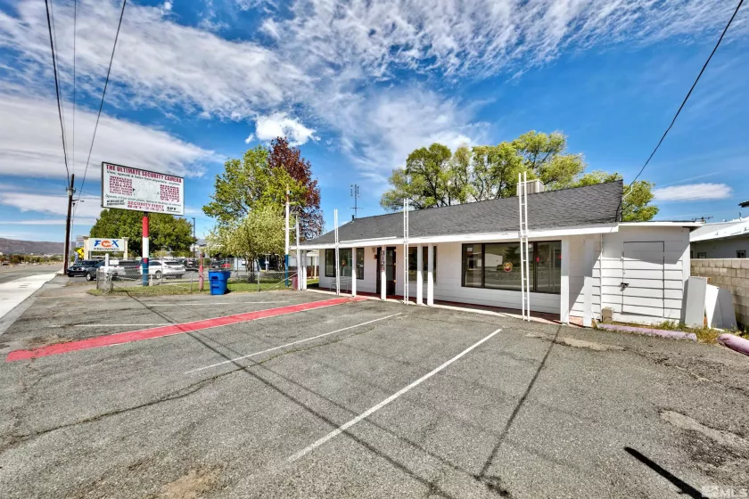 3129 Carson Street, Carson City, Nevada 89701, ,Commercial Sale,For Sale Or Lease Option,Carson Street,240006458