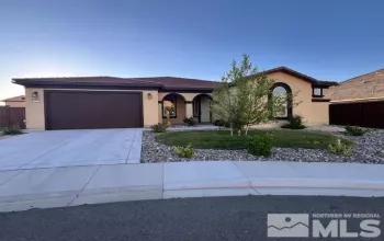 2727 Vecchio Drive, Sparks, Nevada 89434, 3 Bedrooms Bedrooms, ,2 BathroomsBathrooms,Residential Lease,Month To Month,Vecchio Drive,230012730