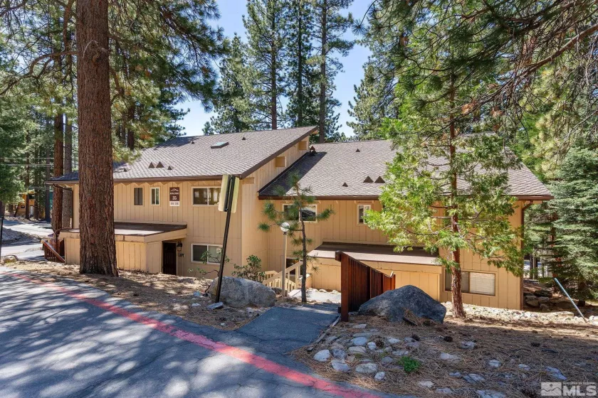 321 Ski Way, Incline Village, Nevada 89451, 3 Bedrooms Bedrooms, ,3 BathroomsBathrooms,Residential,For Sale,Ski Way,240005823