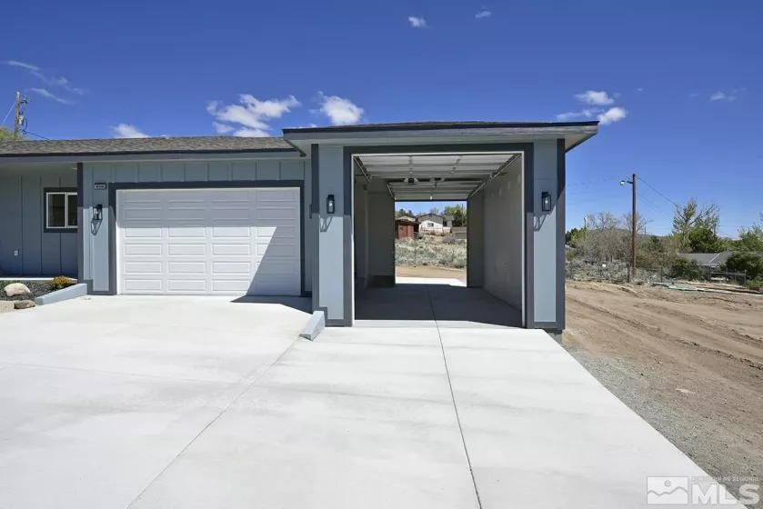 10505 Red Rock Rd, Reno, Nevada 89508, 4 Bedrooms Bedrooms, ,2 BathroomsBathrooms,Residential,For Sale,Red Rock Rd,240005539