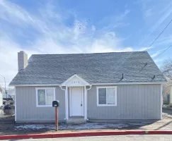 1213 H St, Sparks, Nevada 89431, 3 Bedrooms Bedrooms, ,2 BathroomsBathrooms,Residential,For Sale,H St,240004040