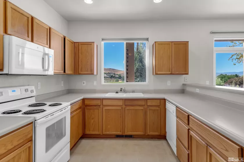 2299 Signa Dr, Sparks, Nevada 89434, 3 Bedrooms Bedrooms, ,2 BathroomsBathrooms,Residential,For Sale,Signa Dr,240007755