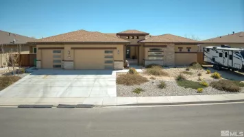 697 Raptor Way, Fernley, Nevada 89408, 5 Bedrooms Bedrooms, ,3 BathroomsBathrooms,Residential,For Sale,Raptor Way,240003541