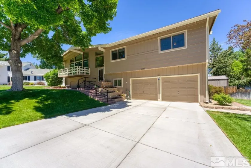 12060 Mahogany Circle, Reno, Nevada 89511, 3 Bedrooms Bedrooms, ,3 BathroomsBathrooms,Residential,For Sale,Mahogany Circle,240007753