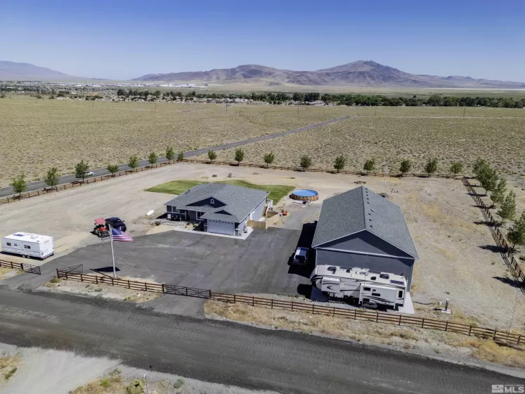 3320 Drayer Ln, Fernley, Nevada 89408, 5 Bedrooms Bedrooms, ,3 BathroomsBathrooms,Residential,For Sale,Drayer Ln,240007740