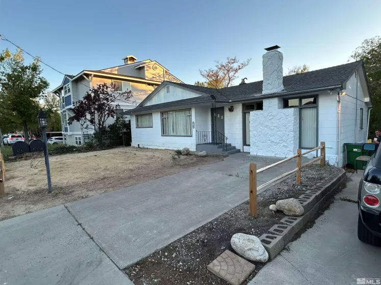 2767 Lakeside Drive, Reno, Nevada 89509, 3 Bedrooms Bedrooms, ,3 BathroomsBathrooms,Residential,For Sale,Lakeside Drive,240007706