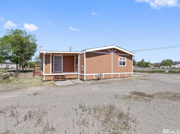 1045 Fremont St, Fernley, Nevada 89408, 3 Bedrooms Bedrooms, ,3 BathroomsBathrooms,Residential,For Sale,Fremont St,240004988