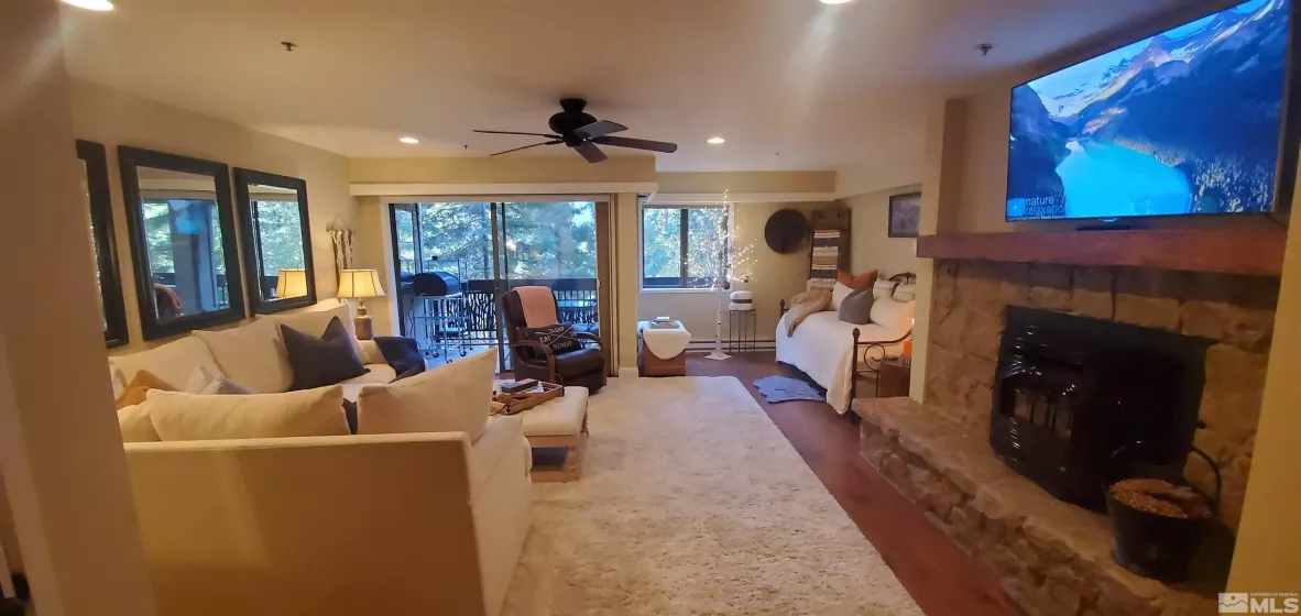 333 Ski Way #275, Incline Village, Nevada 89451, 1 Bedroom Bedrooms, ,2 BathroomsBathrooms,Residential,For Sale,Ski Way #275,240005119