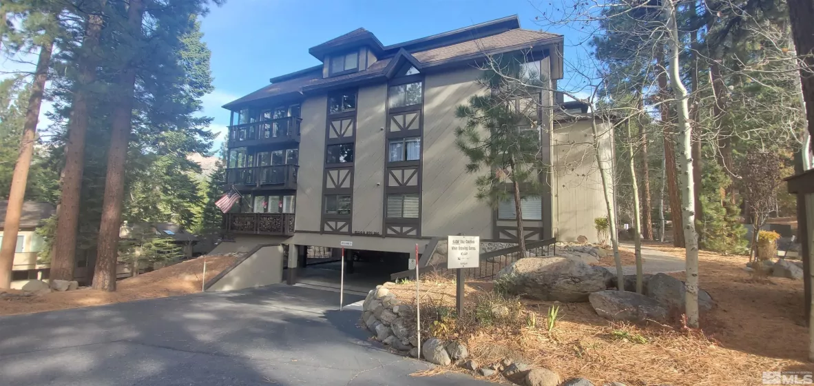 333 Ski Way #275, Incline Village, Nevada 89451, 1 Bedroom Bedrooms, ,2 BathroomsBathrooms,Residential,For Sale,Ski Way #275,240005119