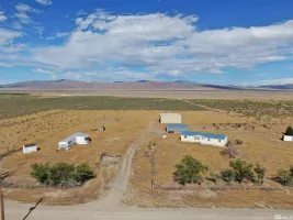 6700 Pequod Rd., Winnemucca, Nevada 89445, 3 Bedrooms Bedrooms, ,2 BathroomsBathrooms,Residential,For Sale,Pequod Rd.,240008102