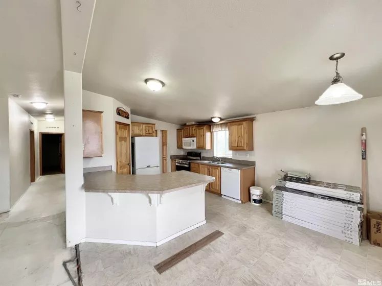 390 Lemaire Rd., Battle Mountain, Nevada 89820, 3 Bedrooms Bedrooms, ,2 BathroomsBathrooms,Residential,For Sale,Lemaire Rd.,240008211