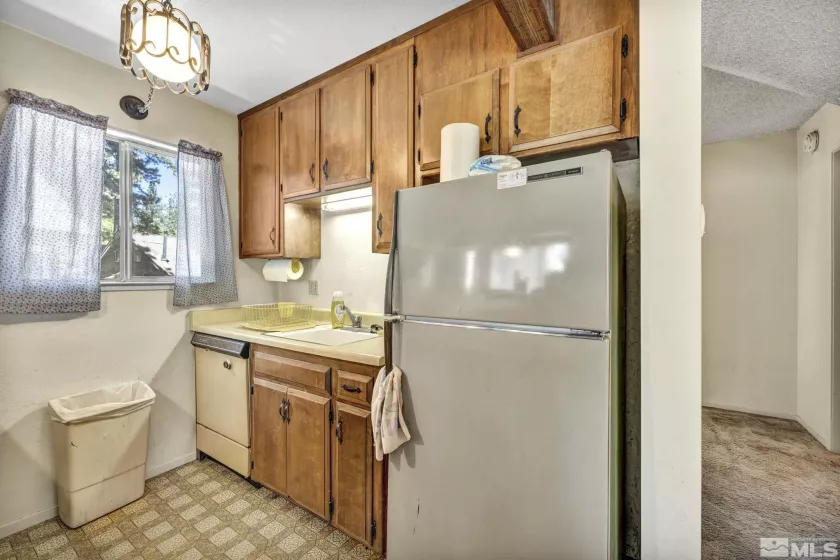 2694 Springwood Drive, South Lake Tahoe, California 96150, 3 Bedrooms Bedrooms, ,2 BathroomsBathrooms,Residential,For Sale,Springwood Drive,240008237