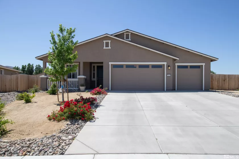 119 Alamosa, Dayton, Nevada 89403, 3 Bedrooms Bedrooms, ,2 BathroomsBathrooms,Residential,For Sale,Alamosa,240007277