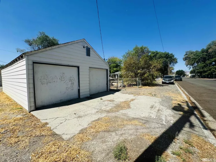 1590 Franklin Ave, Lovelock, Nevada 89419, 2 Bedrooms Bedrooms, ,2 BathroomsBathrooms,Residential,For Sale,Franklin Ave,240008272